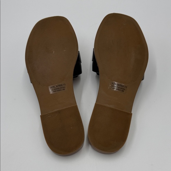 Steve Madden Alita Black and Gold Slide Sandals - Picture 6 of 7